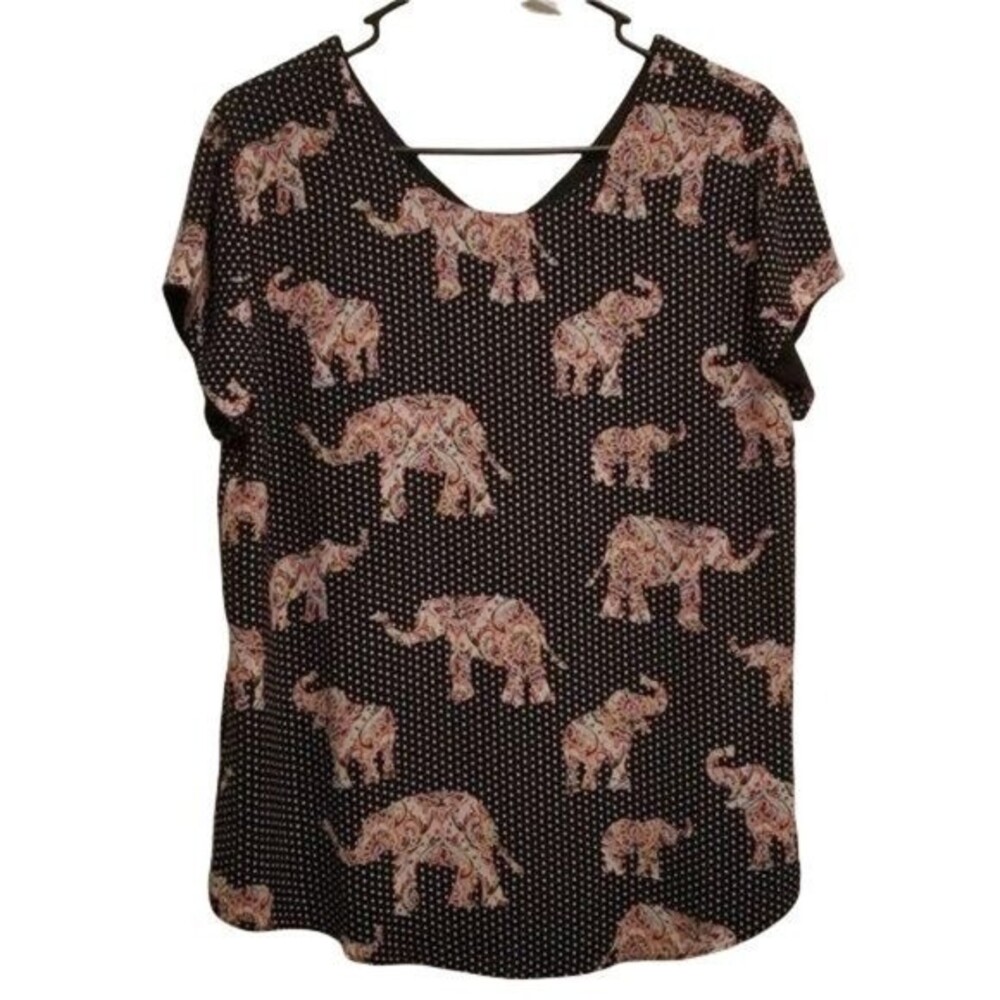Polka dot and elephant print short sleeve top unknown size unknown brand